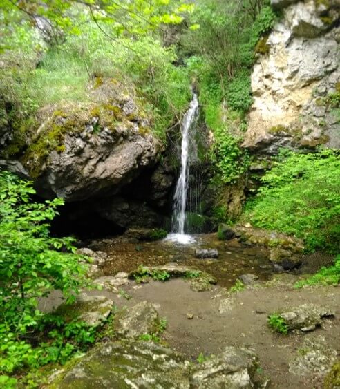 Dragovski-kamuk-i-vrabchanski-vodopad